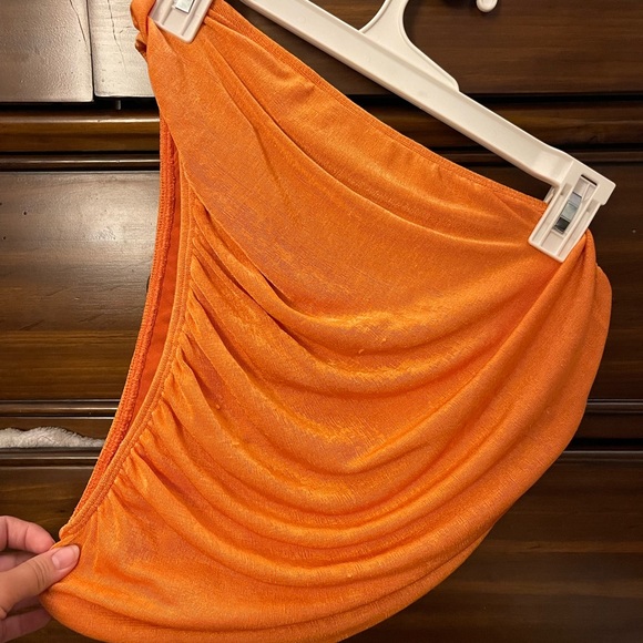 Lioness Orange One-Shoulder Glittery Top! - Picture 1 of 2